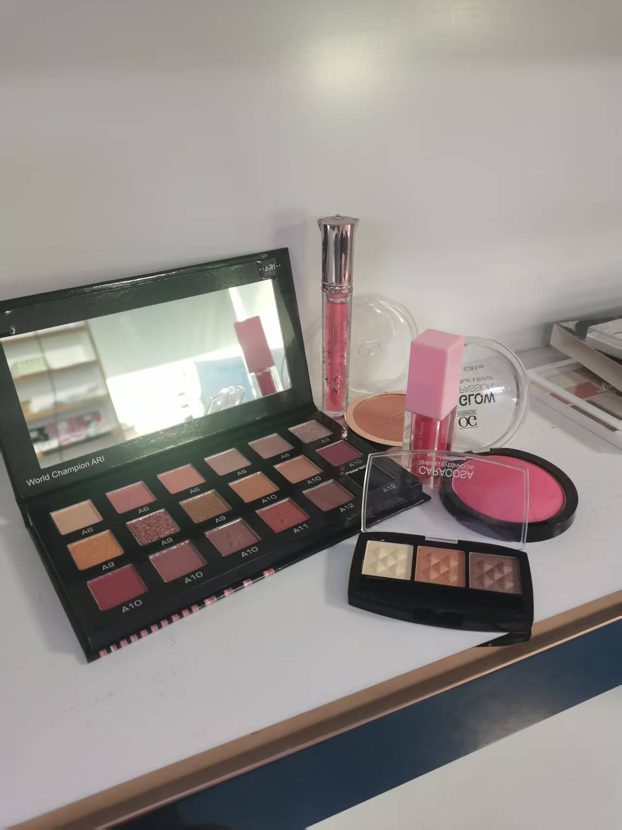 18 Colors Professional Makeup Eyeshadow Pallate